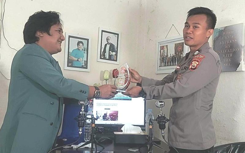 Kado HUT Bhayangkara dari Brigpol Nova, Polisi Viral Gagalkan Aksi Begal Dapat BenTimes Award