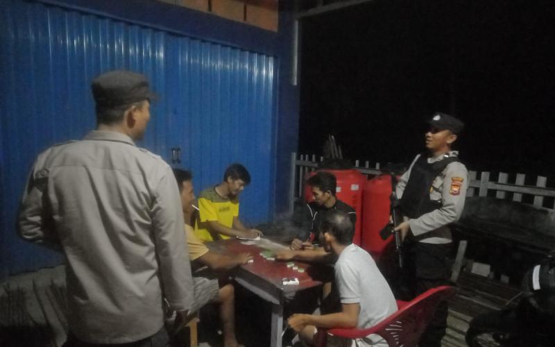 Berikan Keamanan kepada Masyarakat, Polsek Maje Patroli Dialogis 