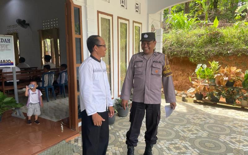 Polsek Giri Mulya Lakukan Pengamanan di Gereja