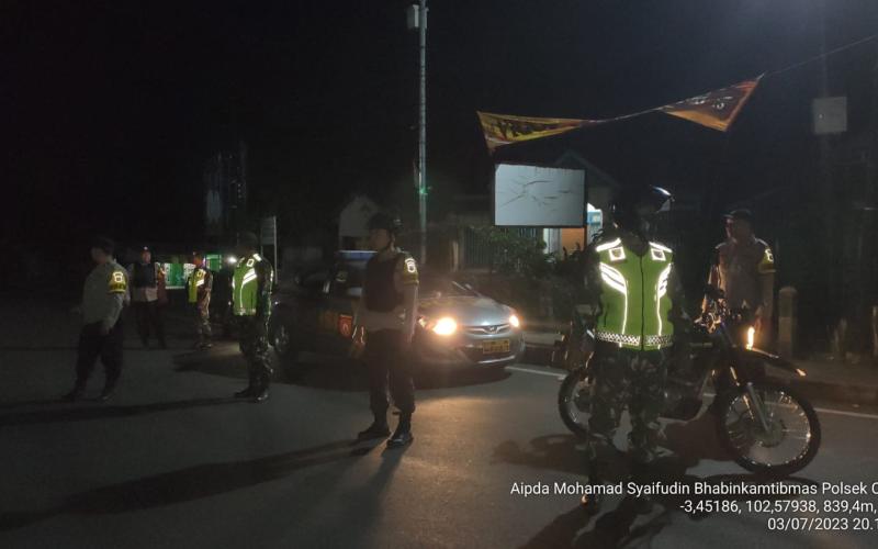 Wujud Sinergitas TNI/Polri, Personel Koramil 409-05 dan Polsek Curup Gelar Patroli Bersama