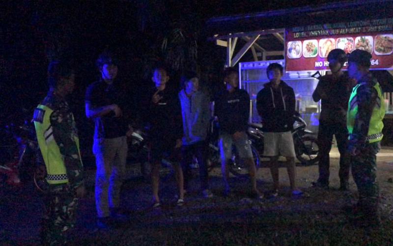 Sinegritas  TNI - Polri, Polsek Kaur Utara Bersama Koramil 408-02 Patroli Bersama 