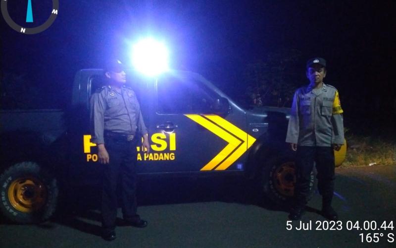 Dini Hari, Polsek Kota Padang Berikan Rasa Aman Dengan Patroli Jalan Lintas