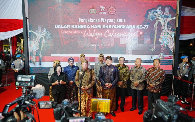 Gelar Wayang Kulit Lakon Wahyu Cakraningrat, Kapolri: Sinergisitas TNI, Polri, Rakyat Makin Kuat