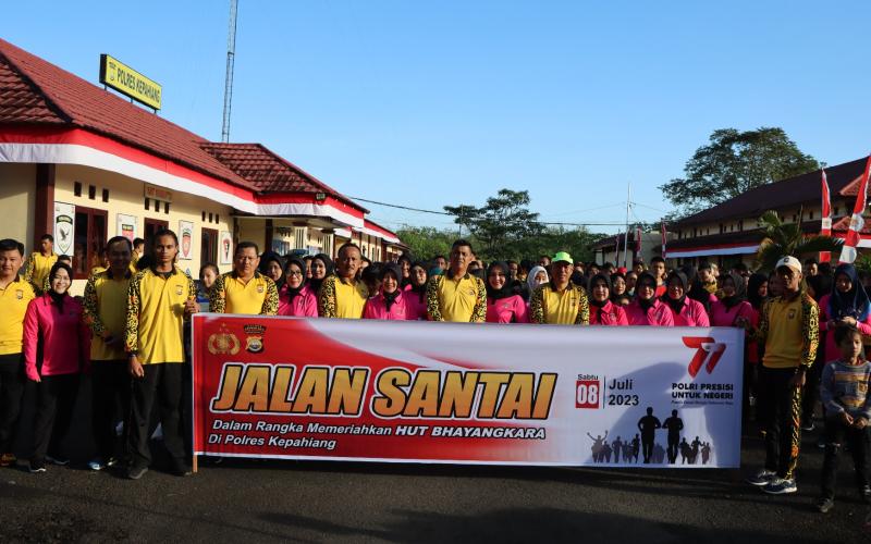 Polres Kepahiang Gelar Olahraga Bersama Bhayangkari Dalam Rangka Hari Bhayangkara