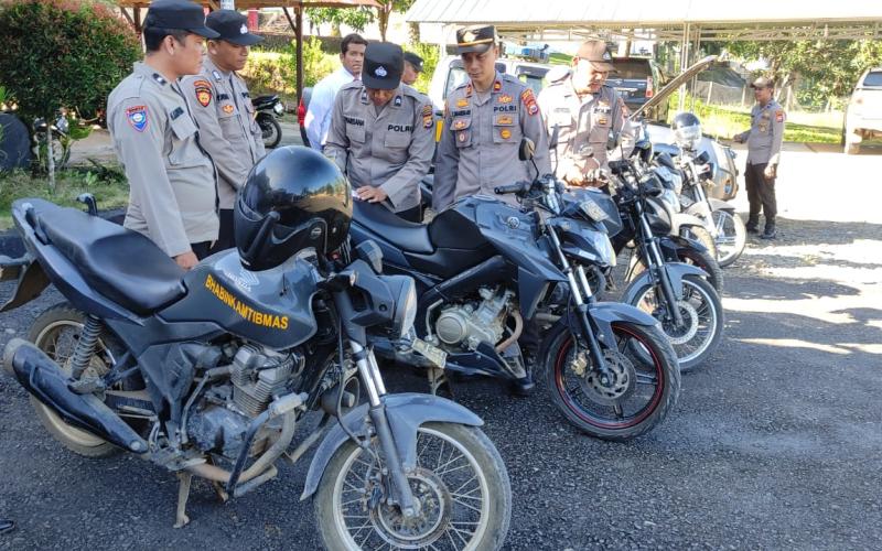 Laksanakan Giat Imbangan Ops Patuh Nala 2023, Polsek Giri Mulya Cek Kelengkapan Kendaraan Personel