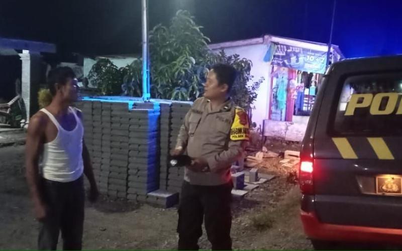 Sambang DDS Malam,  Bhabinkamtibmas Polsek Seginim Sampaikan Imbauan Kamtibmas  