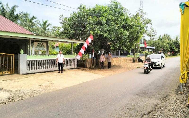 Menjadi Bagian dari Pengamanan Perjalanan Presiden, Personel Polsek Lais Disebar di Jalan