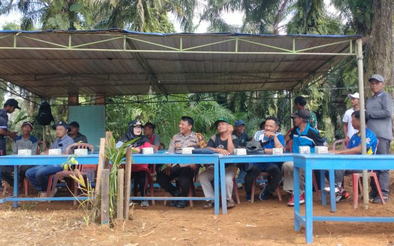 Polsek Giri Mulya Hadiri Pembukaan Turnamen Bola Voly di Desa Tanjung Anom