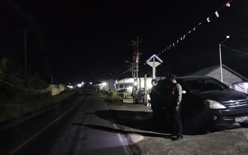 Tekan Kriminalitas, Polsek Sindang Kelingi Rutin Patroli Malam