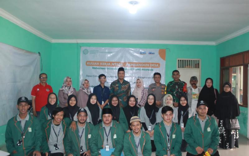 KKN UNUSIA Gagas Transformasi Desa Cimulang Melalui Pendidikan
