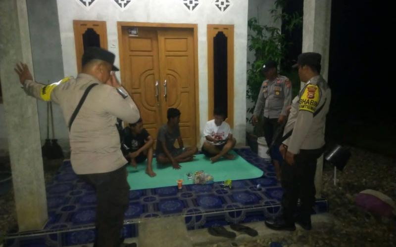 Cegah Kejahatan di Wilkum,  Polsek Kaur Tengah Tingkatkan Patroli Dialogis