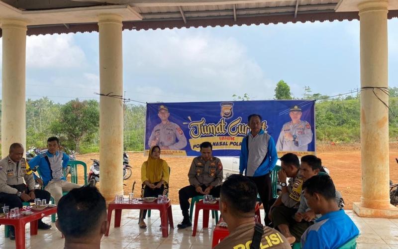 Jumat Curhat, Kapolsek Nasal Datangi Warga Desa Bukit Indah 