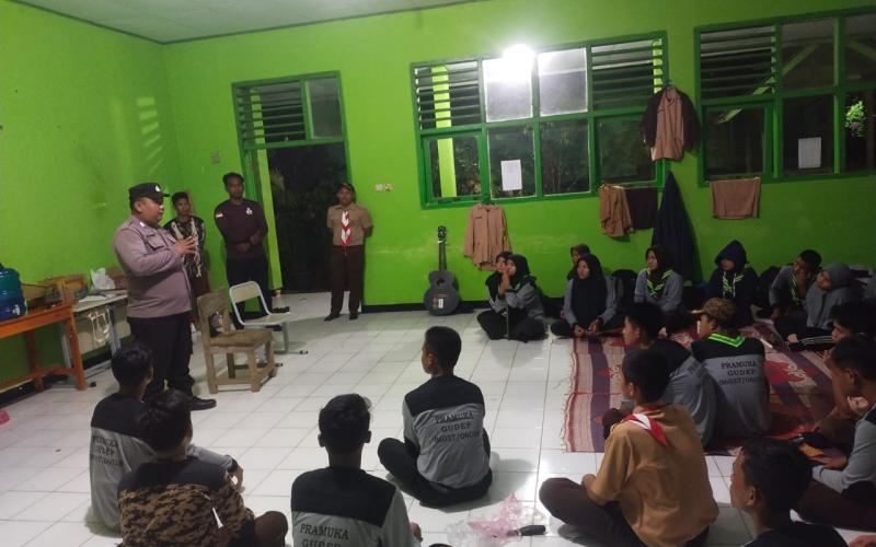 Polsek Giri Mulya Hadiri Pelantikan Penegak Gudep 3036 SMA N 9 Bengkulu Utara