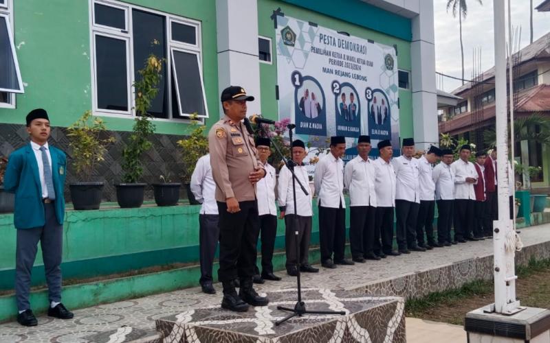 Police Goes To School, Polsek Curup Sosialisasi dan Binluh di MAN 2 RL