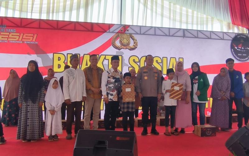 Wujudkan Pemilu Damai, Kaops Nusantara Cooling System Tebar 1.500 Paket Sembako di Tasikmalaya 