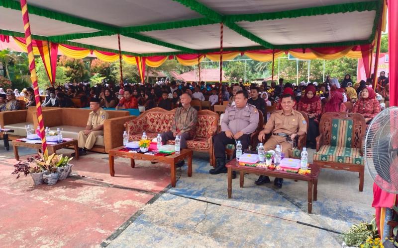 Polsek Giri Mulya Hadiri Giat Fibrasi SMAN 09 Bengkulu Utara Dalam Rangka Memperingati Bulan Bahasa