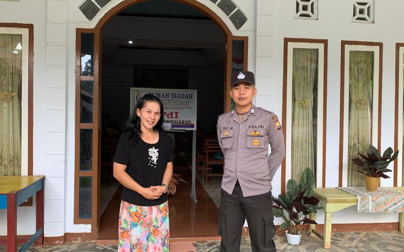 Pastikan Ibadah Minggu Aman, Polsek Giri Mulya Lakukan Pengamanan Di Gereja