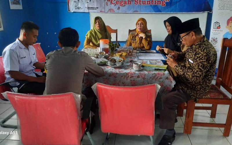 Bhabinkamtibmas Polsek Air Besi Hadiri Loka Karya Mini Pencegahan Stunting 