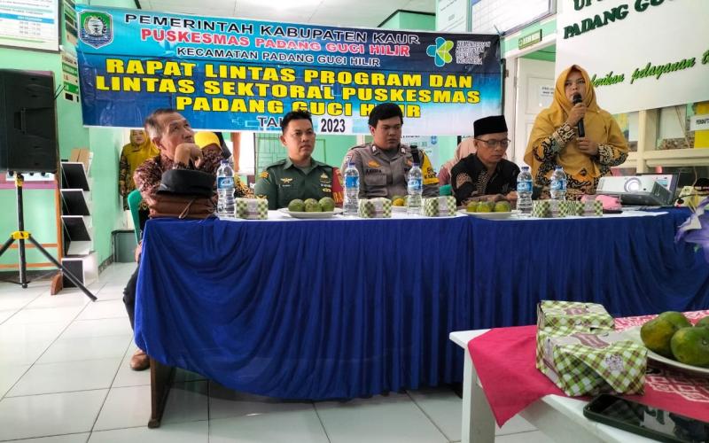 Bhabinkamtibmas Polsek Kuar Utara Hadiri Rakor Lintas Program Lintas Sektoral Puskesmas Padang Guci