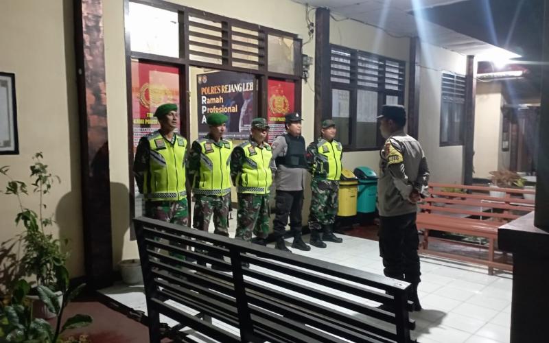 Sinergitas TNI-Polri, Polsek Curup dan Koramil 409-05 Curup Gelar Patroli Rutin Antisipasi Tindak Pidana