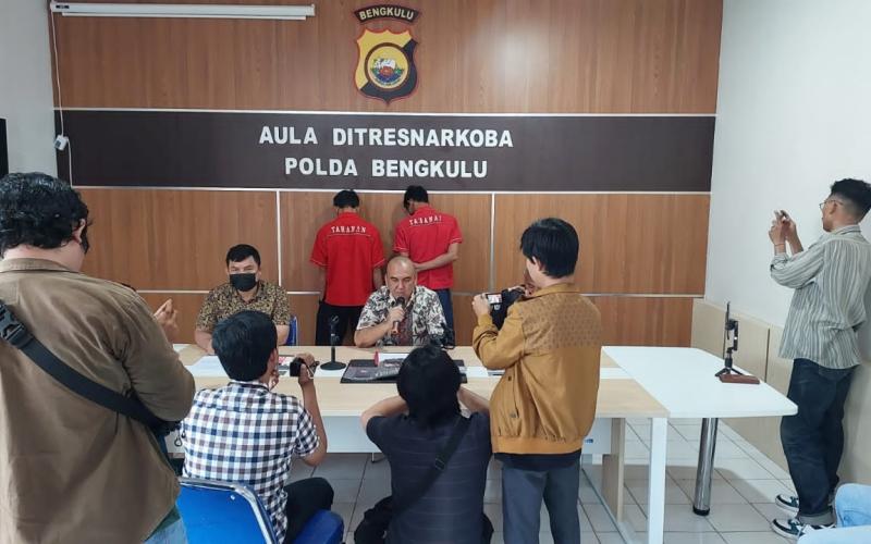 Jadi Kurir Narkoba, Dua Warga Kota Bengkulu Ditangkap Polda Bengkulu 