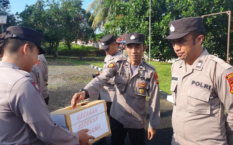 Berbagi, Polsek Giri Mulya Gelar Kegiatan Gerakan Sedekah Bersama