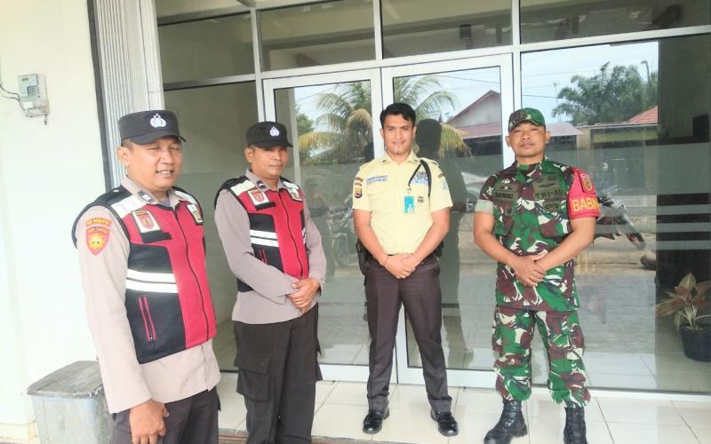 Sinergitas TNI-Polri, Polsek Lais dan Koramil Lais Laksanakan Patroli Gabungan Jaga Sitkamtibmas Jelang Pemilu