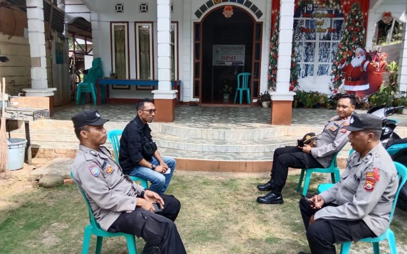 Pastikan Natal Aman, Kapolsek Giri Mulya Turun Langsung Lakukan Pengamanan