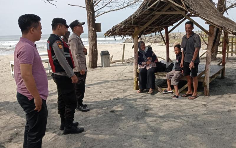 Jelang Libur Nataru, Polisi Cek Kelayakan Jalur Wisata di Pantai Serangai