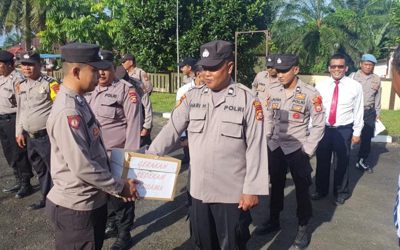 Wujud Polri Peduli, Polsek Giri Mulya Lakukan Kegiatan Gerakan Sedekah Bersama