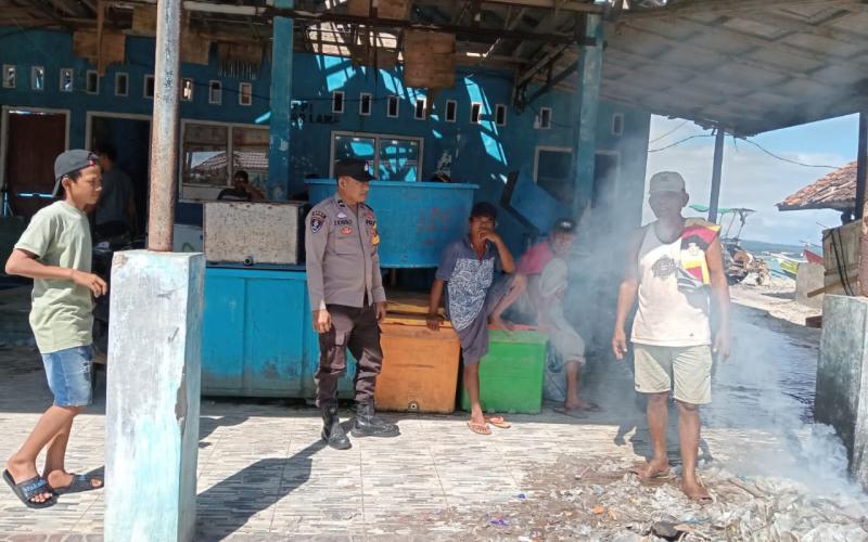 Patroli KRYD, Personel Polsek Kaur Selatan Sambangi TPI dan Pemukiman Penduduk