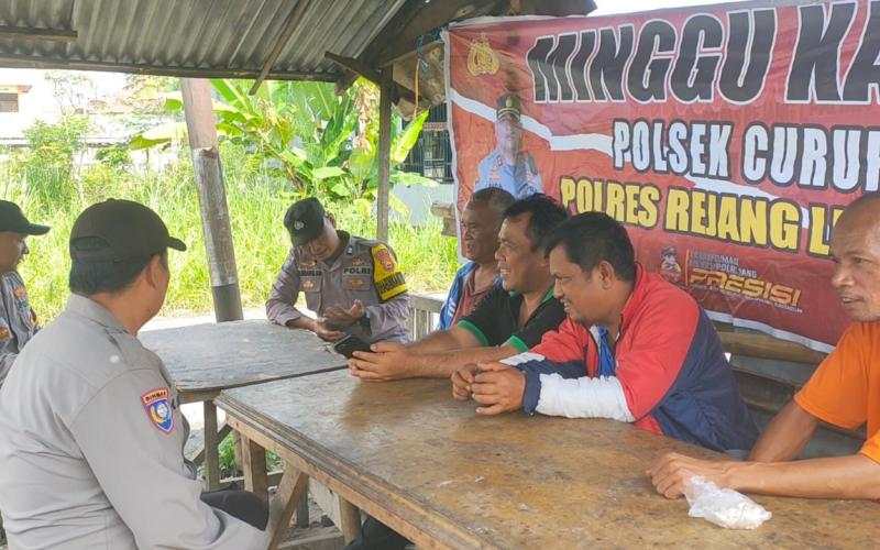 Tampung Aspirasi Masyarakat, Bhabinkamtibmas Polsek Curup Gelar Minggu Kasih di Desa Air Meles Bawah 