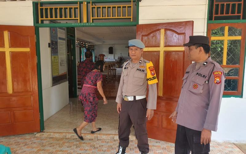 Polsek Giri Mulya Pastikan Keamanan Kegiatan Minggu Paskah di Gereja Santa Maria Desa Wonoharjo