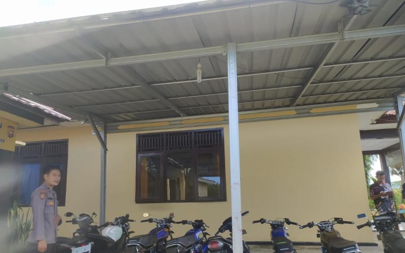 Beri Rasa Aman Polsek Batiknau Membuka Penitipan Kendaraan Bermotor Bagi Pemudik