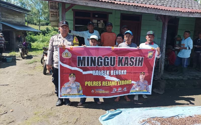 Polsek Sindang Dataran Minggu Kasih Bersama Bhabinkamtibmas 