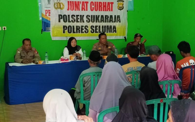 Jumat Curhat  di Desa Sumber Arum Polsek Sukaraja Tampung Aspirasi Warga 