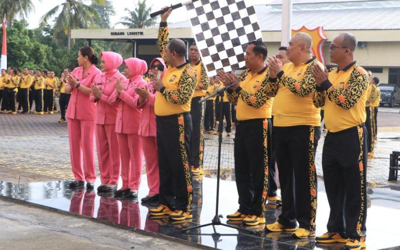 Wakapolda Bengkulu Lepas Bansos untuk Masyarakat yang Membutuhkan