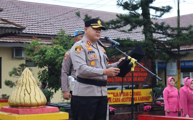 Kapolres Rejang Lebong Pimpin Upacara Sertijab Kabag dan Kasat 