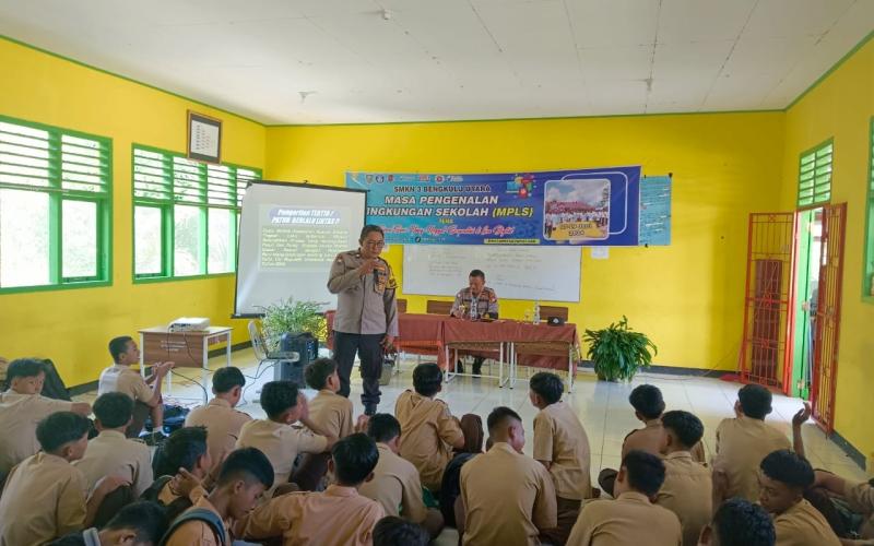Police Goes to School SMKN 03 Bengkulu Utara, Polsek Padang Jaya Edukasi Penyalahgunaan Narkoba dan Tertib Berlalu Lintas