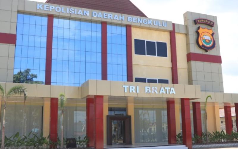 Penyegaran, Kapolda Bengkulu Lakukan Rotasi Ratusan Personel