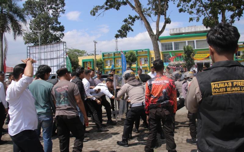 Polres Rejang Lebong Simulasi Sispam Kota Pilkada 2024