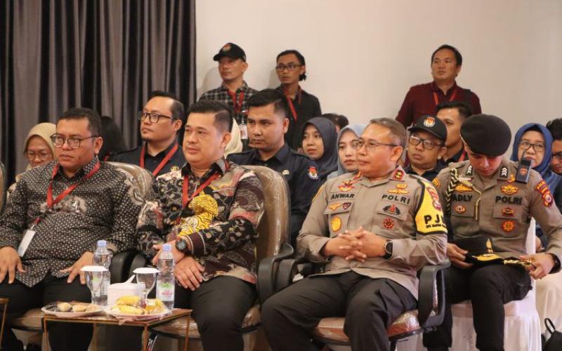 Kapolda Bengkulu Pantau Langsung Pengamanan Tahap Pendaftaran Pilkada 2024