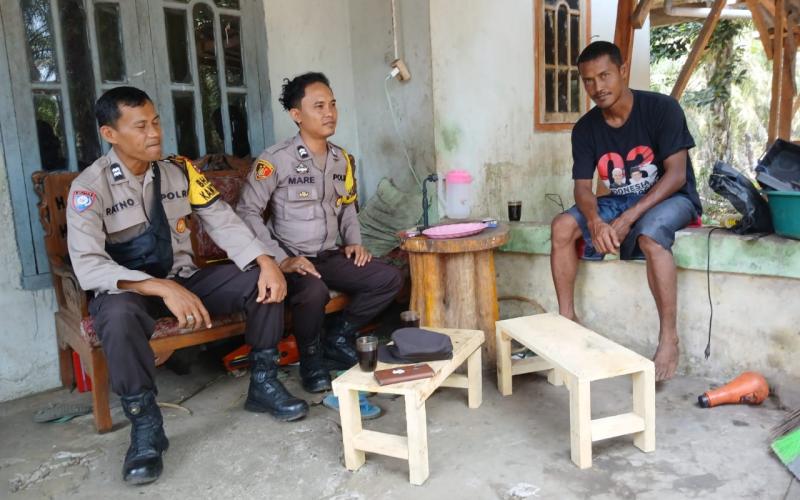 Bhabinkamtibmas Polsek Sukaraja Laksanakan Sambang ke Desa Jenggalu Sampaikan Imbauan Kamtibmas 