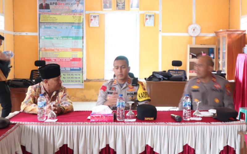 Kapolres Rejang Lebong dan Kapolsek Bermani Ulu Gelar Jumat Curhat Bersama Warga Kecamatan Bermani Ulu 