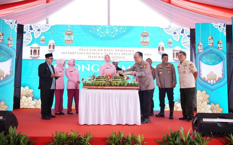 Ground Breaking Masjid SMA Kemala Taruna Bhayangkara, Irjen Pol Dedi Prasetyo: Kontribusi Polri Persiapkan SDM Unggul Menuju Indonesia Emas 2045
