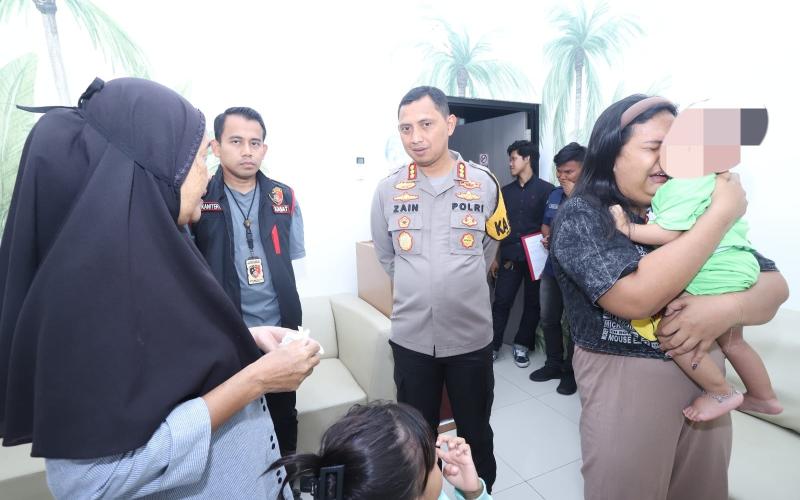 Polri Menyelamatkan Anak yang Dijual Ayahnya untuk Foya-Foya