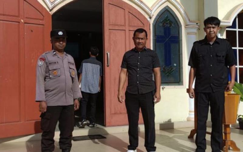 Polres Rejang Lebong Pengamanan Ibadah Minggu di Gereja HKBP Curup Berjalan Kondusif
