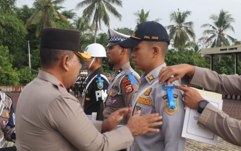 Wakapolda Bengkulu Pimpin Apel Gelar Pasukan Operasi Zebra Nala 2024, Fokus pada Tertib Lalu Lintas dan Keamanan Menjelang Pelantikan Presiden Terpilih