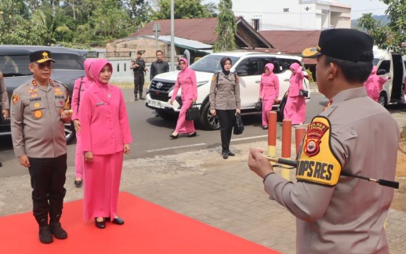 Kapolda Bengkulu Kunjungi Polres Lebong, Tegaskan Netralitas Polri dan Dorong Kecepatan Penanganan Kasus
