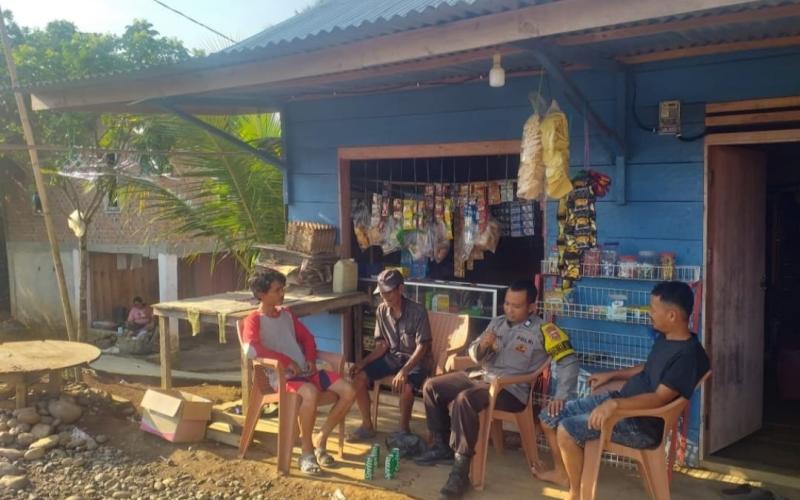 Bhabinkamtibmas Polsek Kotapadang Laksanakan Cooling System untuk Ciptakan Pemilu Damai 2024